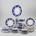 568842 Dinner set